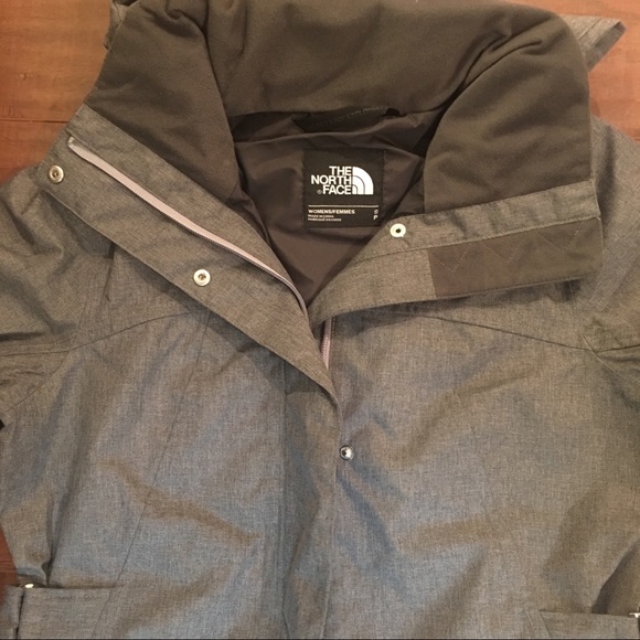 ⚠️One Left⚠️Large North Face Trench Raincoat - Picture 5 of 7